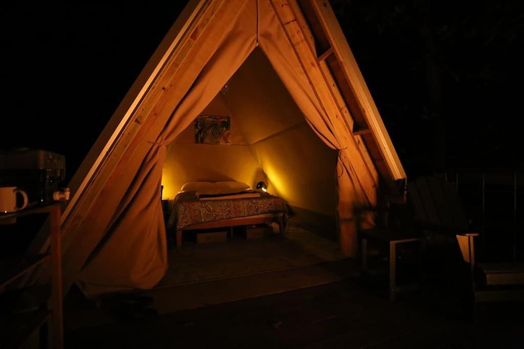 Bohamia - Cozy A-Frame Glamp On 268 Acre Forest Retreat Талладега Экстерьер фото